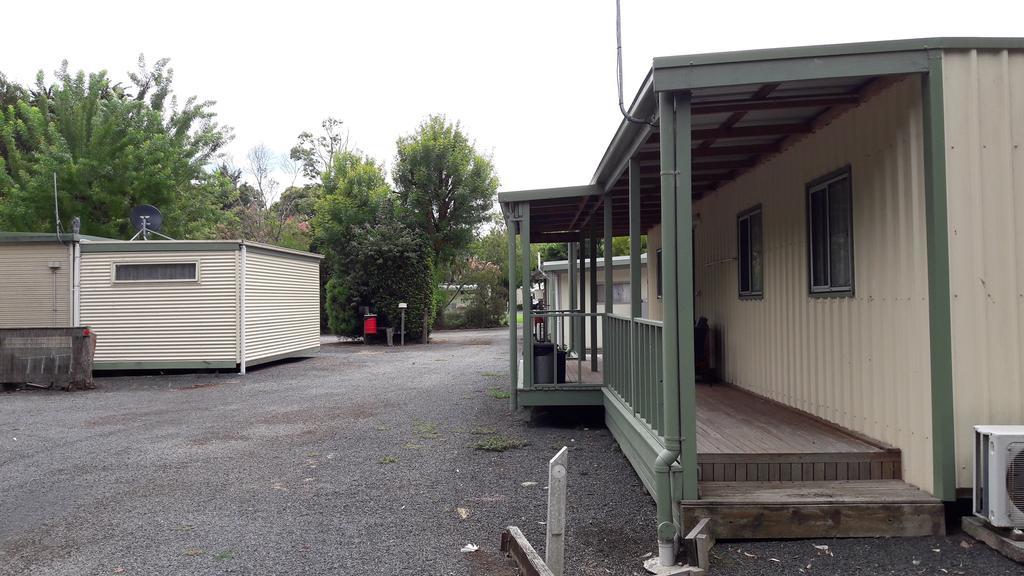 Pinewood * Heywood
